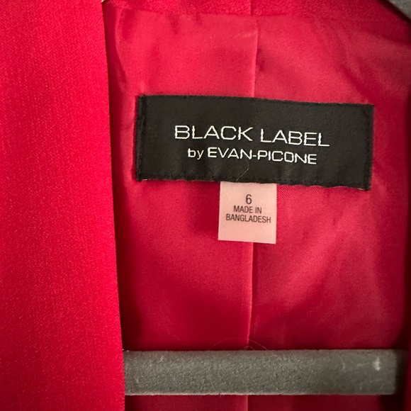 Red Blazer - Picture 4 of 4